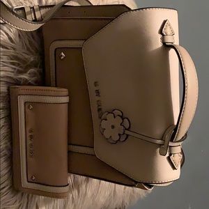 G by guess hand bag with wallet